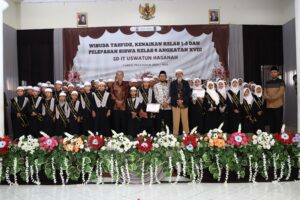 wisuda tahfidz program tasmi Al Quran SD IT Uswatun Hasanah